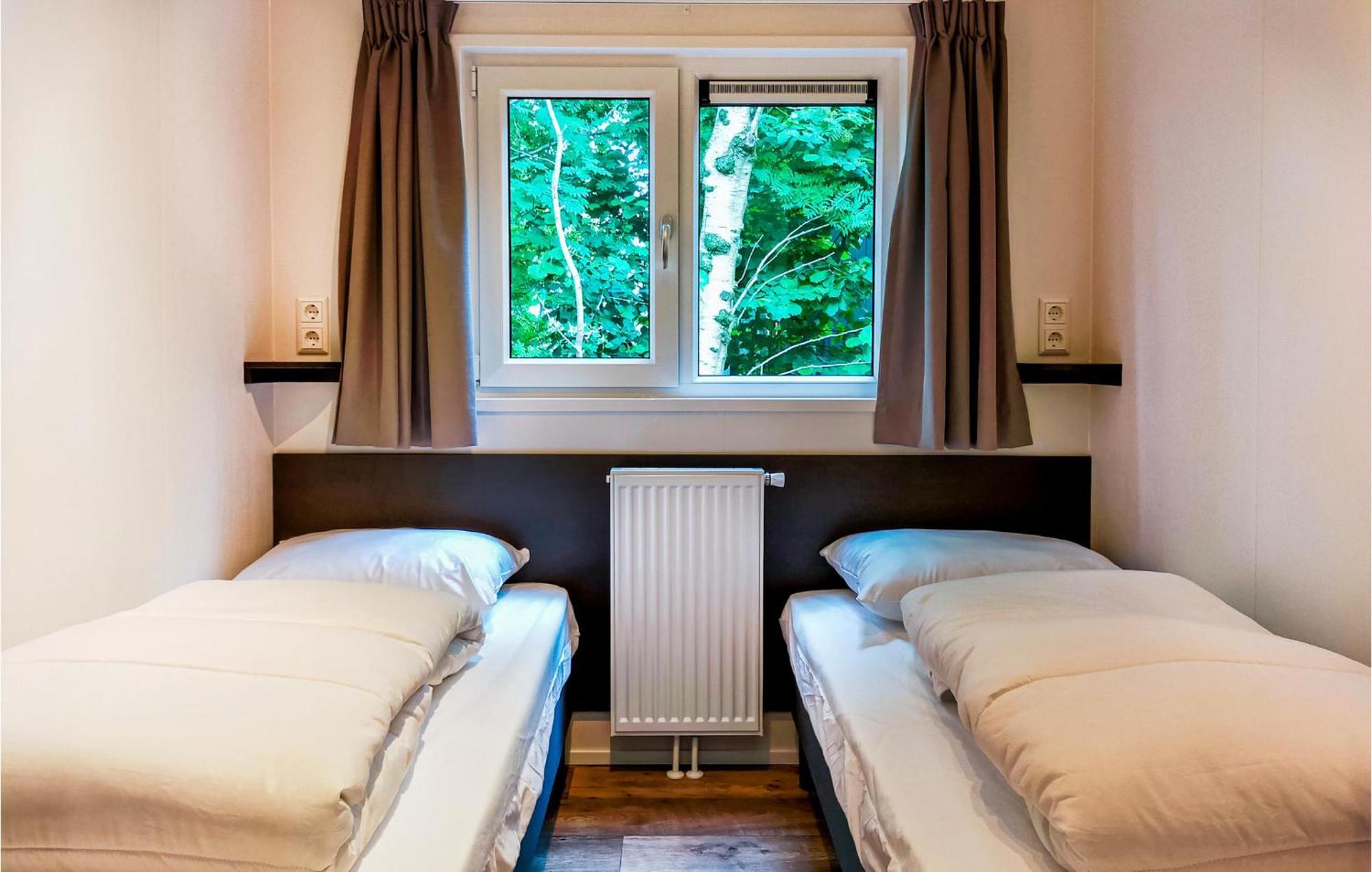 Chalet 84 Oosterwolde  Kültér fotó